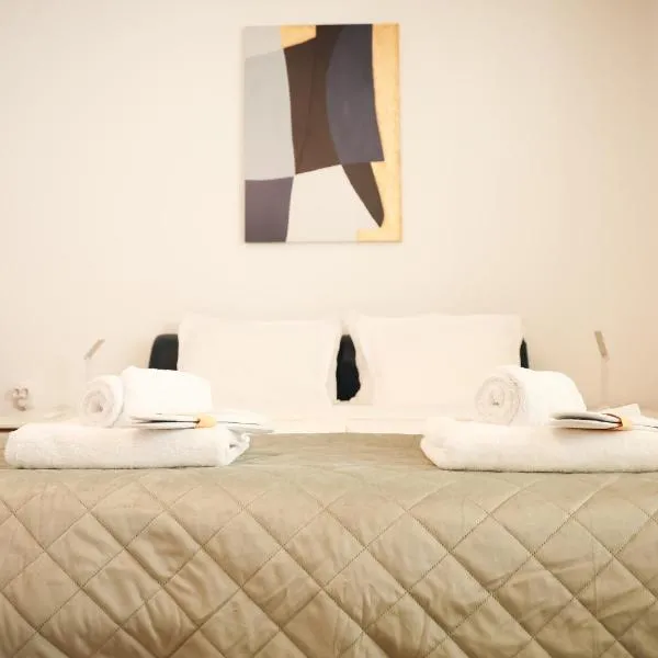 Anna Apartment, Stylish One-Bedroom with Large Balcony and Parking, готель у місті Ниш