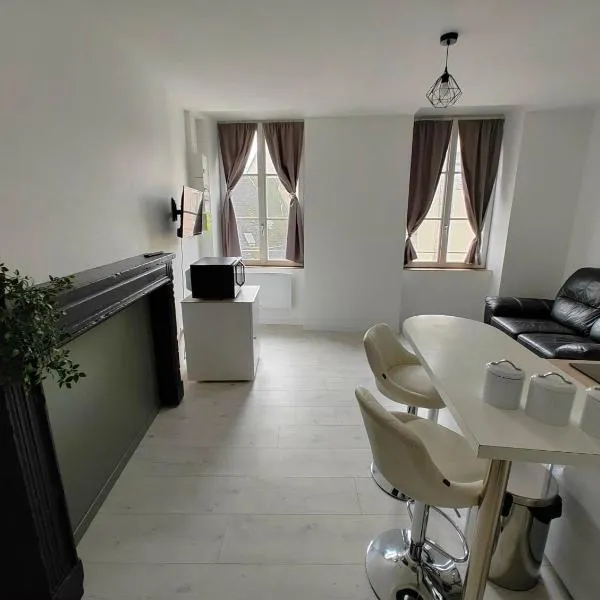 Jungle room, hotel din Nevers