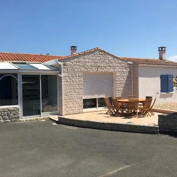 Cosy villa La Garancière - Plein coeur de la Cotinière, hotel in La Cotinière