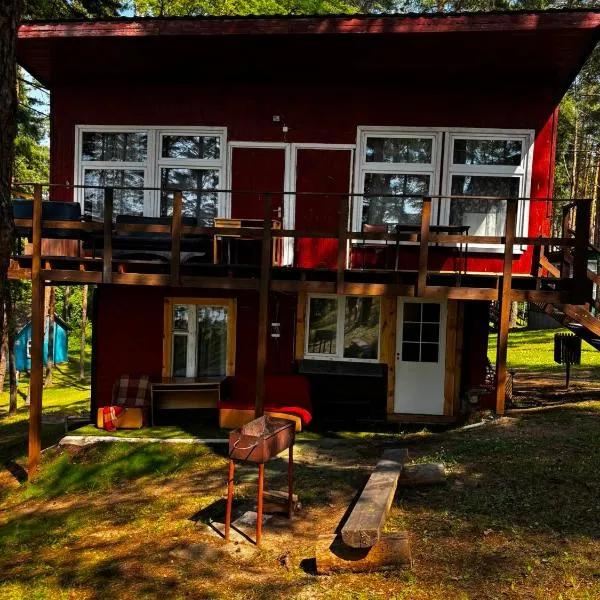 Vasaras mājiņa pie Rāznas ezera Nr 18, hotel i Ragi