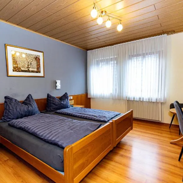 Hotel Garni KAMBEITZ, hotel in Ötigheim