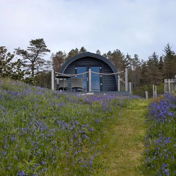 Herons Rest Pod By The Sea, hotel a Morar Station