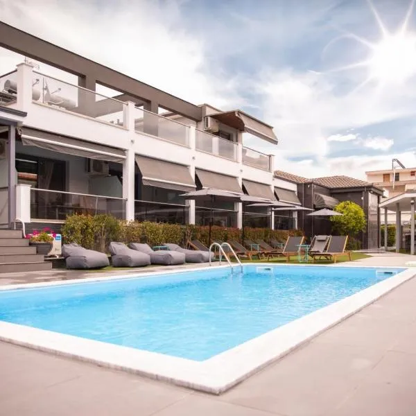 Amalia Center, hotel in Nea Vrasna