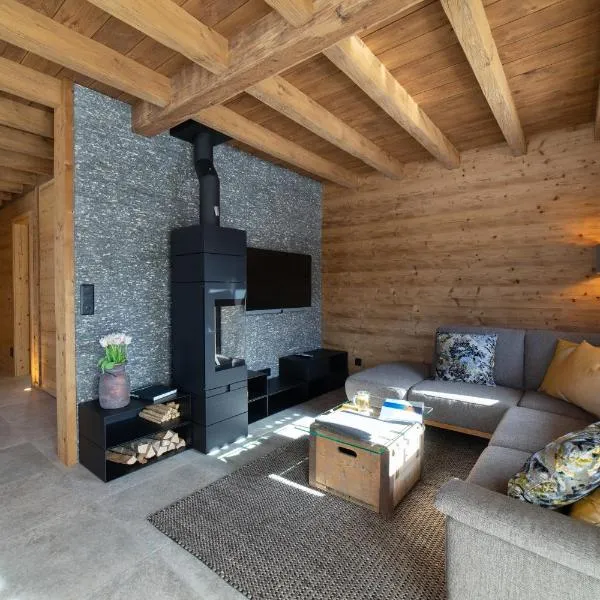 Chalet Frümsel - Luxury & Bergblick, hotel in Wildhaus