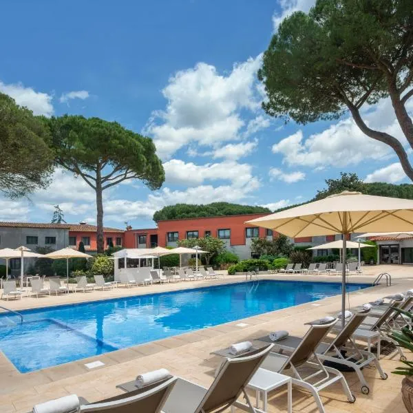 Salles Hotel Aeroport de Girona โรงแรมในRiudellots de la Selva