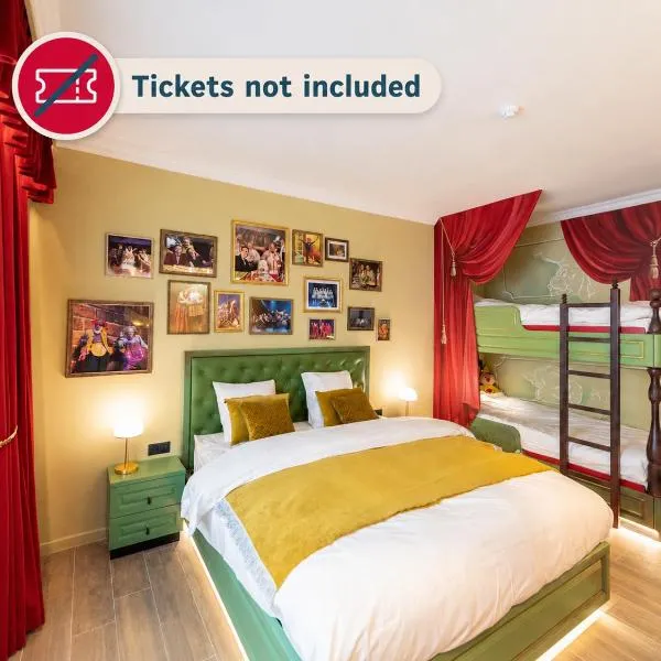 Plopsaland Theater Hotel, hotel din De Panne