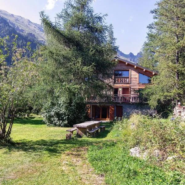 Gite l'Esquirol, hotel u gradu 'Belvédère'