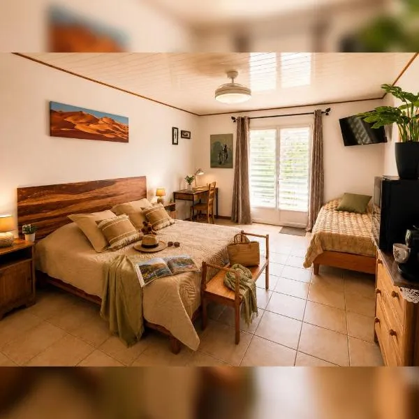 Oasis Des Corbières, hotel a Boutenac