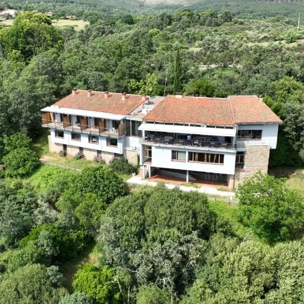 Hotel Rural Porta Coeli - Dehesa Santa Lucía、サン・マルティン・デル・カスタニャルのホテル
