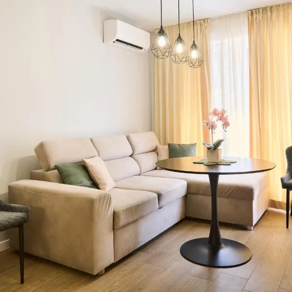 South Beach Apartment Primorsko, family stay with terrace and free parking, khách sạn ở Primorsko