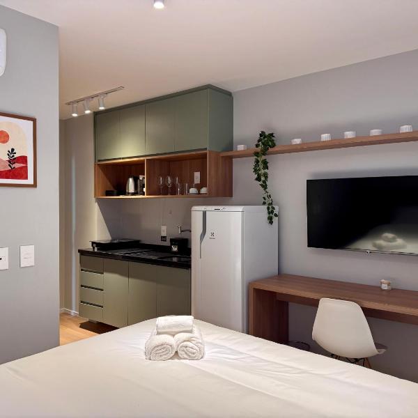 Studio novo em Pinheiros a 3min Metrô Faria Lima