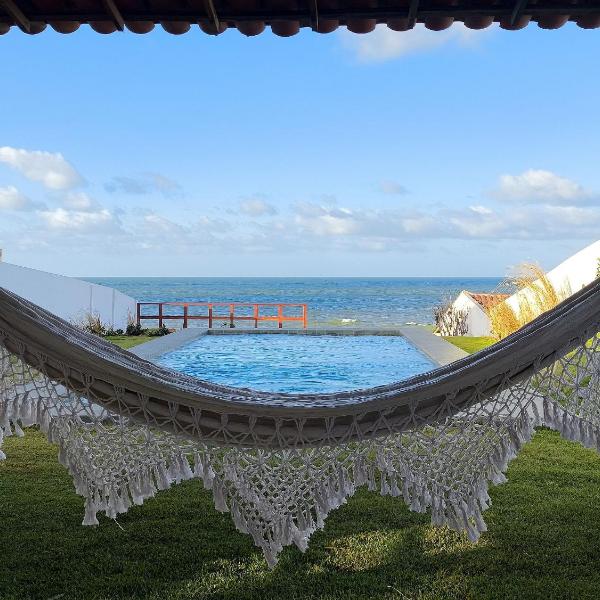 Casa pé na areia ao lado do Hotel Saline Taiba