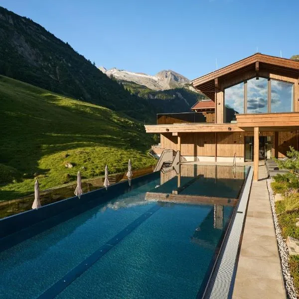 Hotel Alpenhof, отель в Туксе