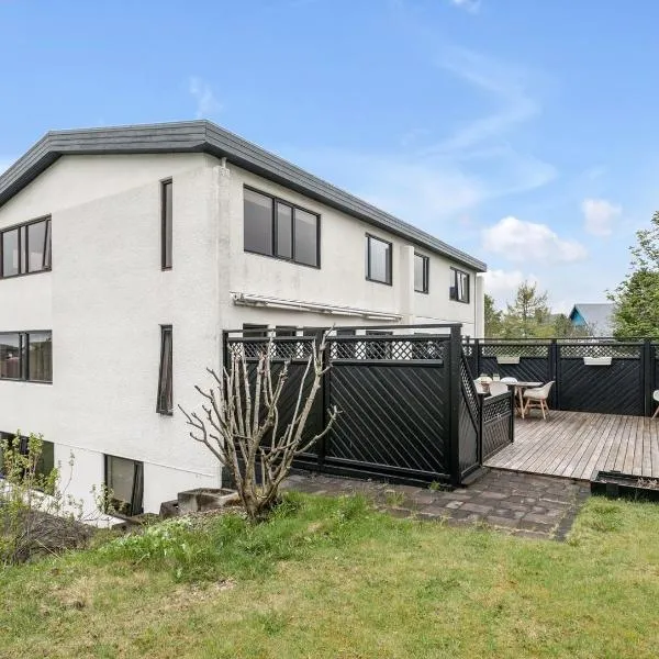 A modern and stylish furnished house in Reykjavík, hotel a Reykjavík