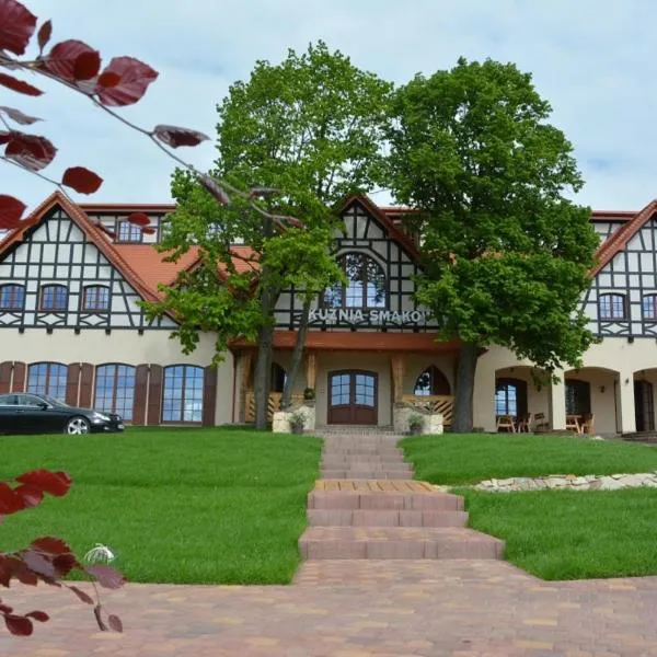 Hotel Kuźnia Smaków, hotel en Elgiszewo