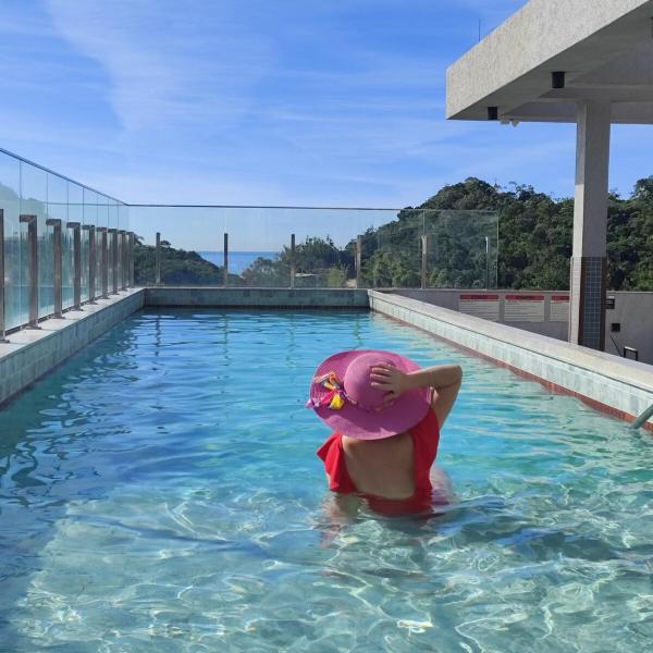 Luxo Loft, Piscina Aquecida, Jacuzzi em Bombinhas