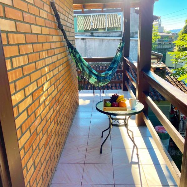 Apartamento 4 Centro de Bombinhas - Com café da manha