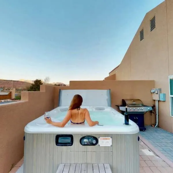 Arches Abode #A3, hotel in Moab
