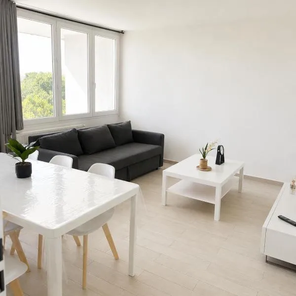 Entre Paris & Disneyland Appartement Cosy 6 Personnes, hotel in Champs-sur-Marne
