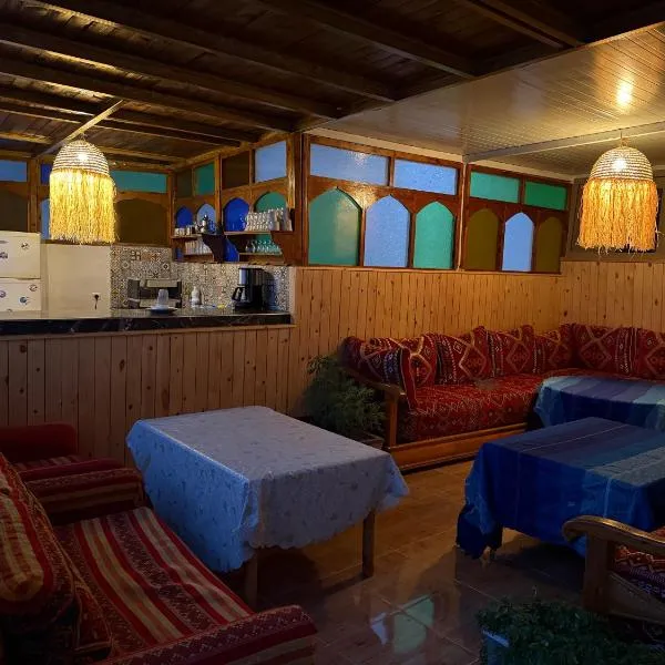 Mira Guest House, hotell sihtkohas Taghazout