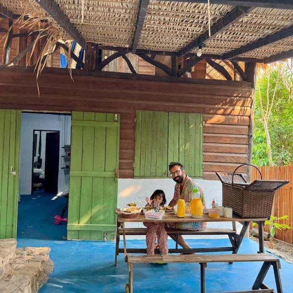 Casa da Arvore com cafe da manha piscina AC e praia - Foto 4