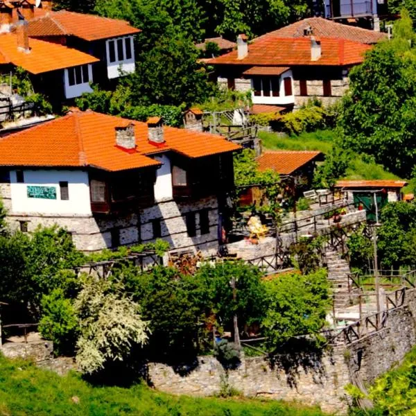 Feggaropetra Inn Magic Mountain House, hotel en Palaios Panteleimon