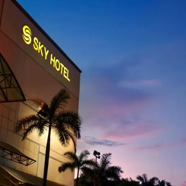 Sky Hotel @ Selayang, hótel í Batu Caves
