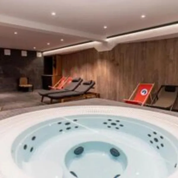 A cosy nest at the foot of the slopes, hotell i Saint-Chaffrey