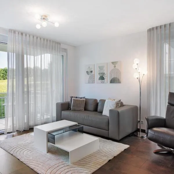 Schicke Ferienwohnung am Golfplatz, hotelli kohteessa Bad Bellingen