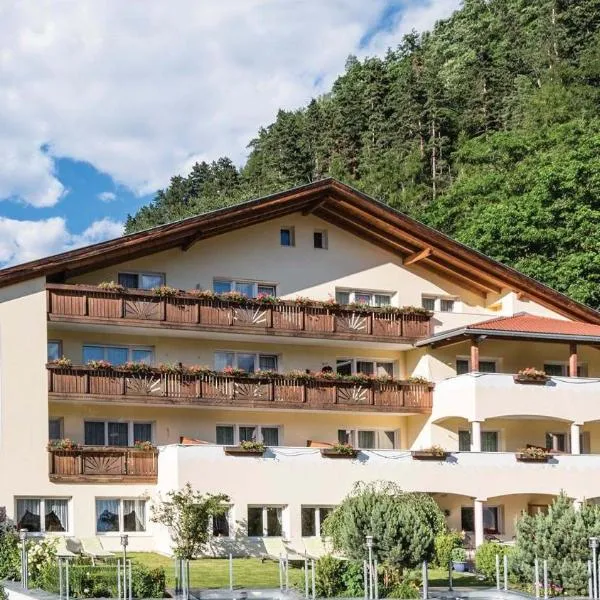 Saldur Small Active Hotel, hotel in Planol