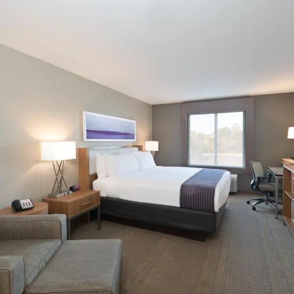 Holiday Inn Express Hotel & Suites Hot Springs by IHG, hotell sihtkohas Hot Springs