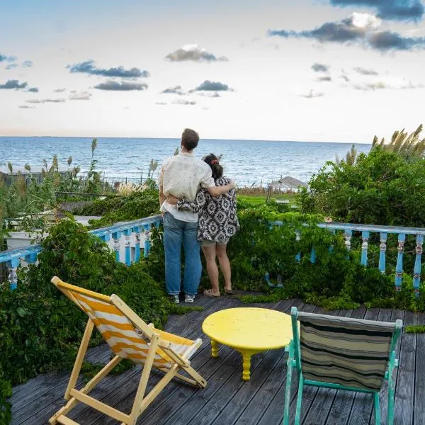 Cap carav'ânes, hotel u gradu 'Banī ‘Aţāʼ'
