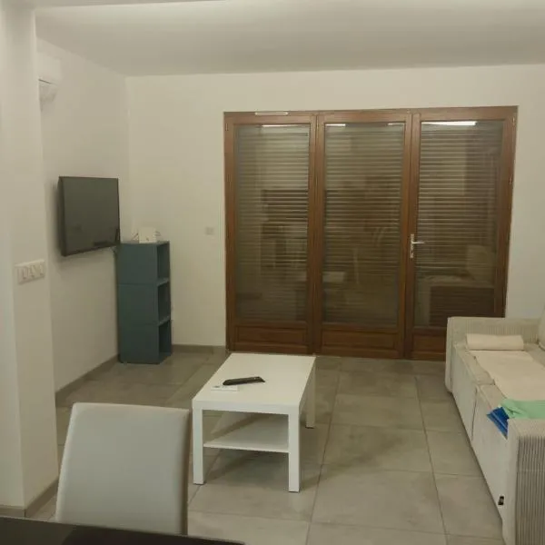 appartement 2 chambres accès terrasse, hotelli kohteessa Toul