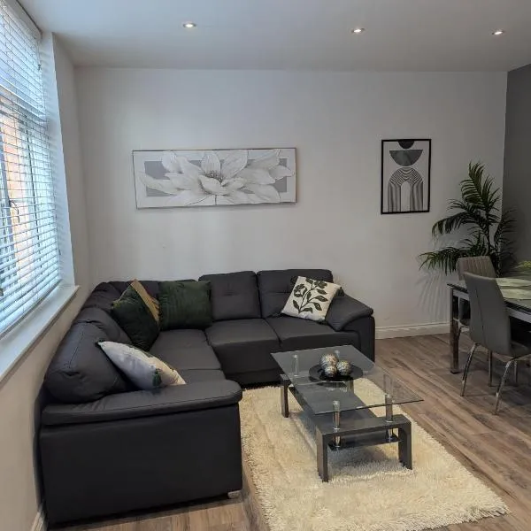 Spacious & Modern - 3 Bedroom - Gated - Free Parking - Jewellery Quarter, hotell i Birmingham