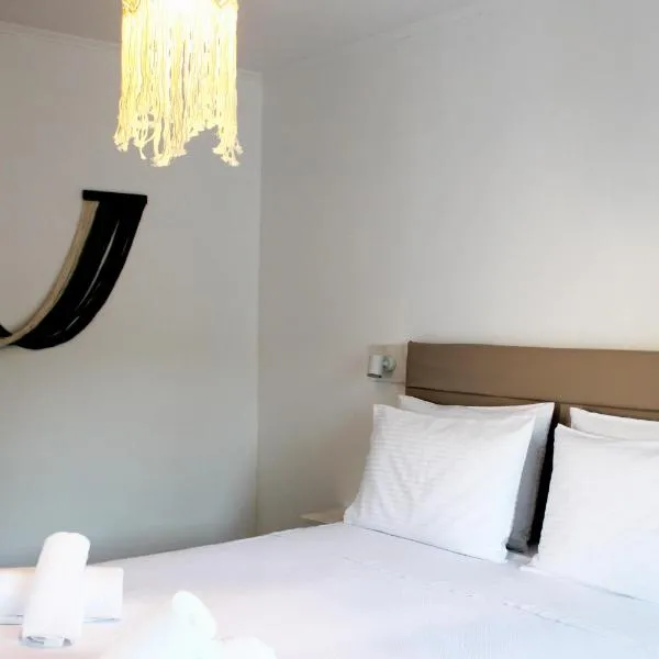 Lyra Apartments Tilos, hotel en Livadia