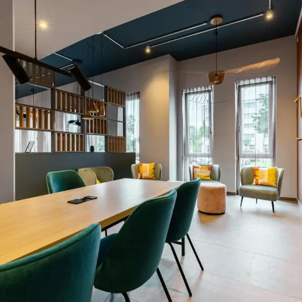Holiday Inn - the niu, Pax Berlin Airport by IHG, hotelli Berliinissä