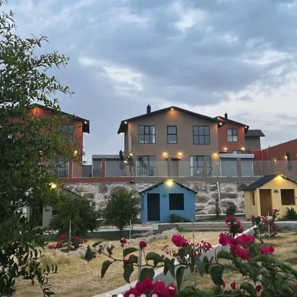 منتجع وأكواخ بيرلي, hotel a Āl aţ Ţawīl