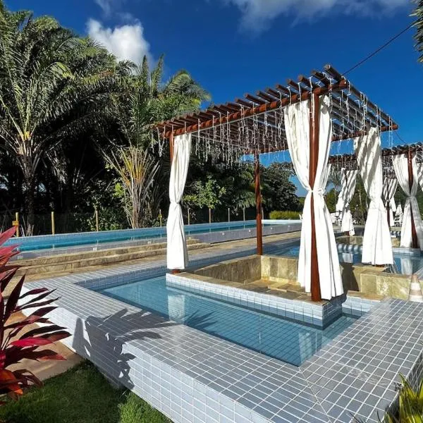 Resort em Pium Térreo com Quintal Próx da Praia, хотел в Парнамирим