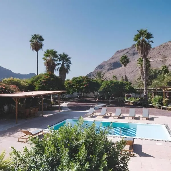 Finca rural Los Tanquillos، فندق في سان بارتولومي