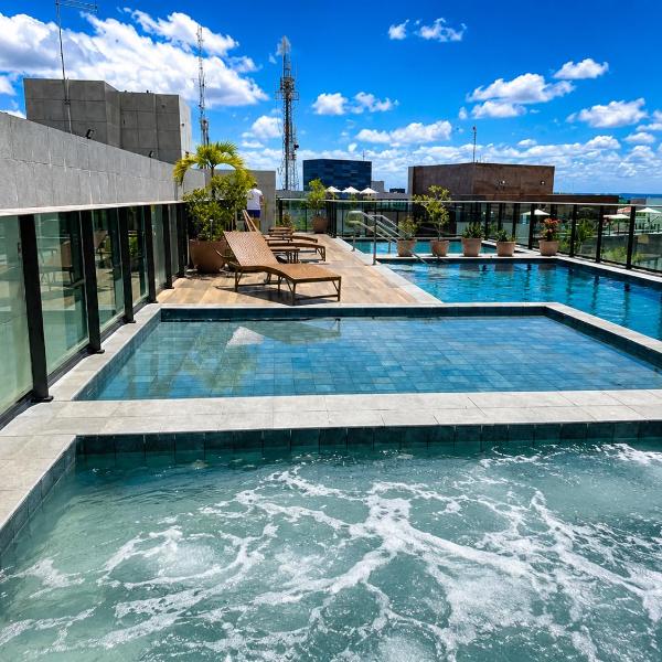 Flat com Piscina Rooftop e Hidro perto do Centro e da Praia, Porto Blue Porto de Galinhas - Foto 4