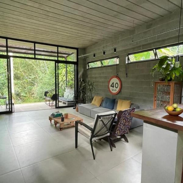 Casa Industrial Canto Verde