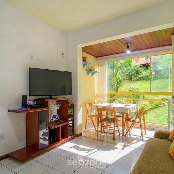 Apto. em Cond. c/ piscina em Jurerê IDO0208