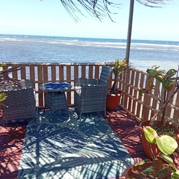 Hotel Victoria s Beach House, hôtel à Roatán