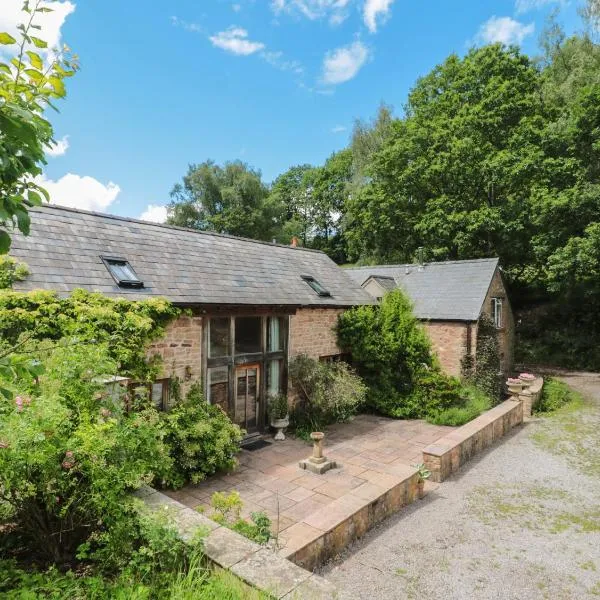 The Lodge Farm Barn, hotel in Kerne Bridge
