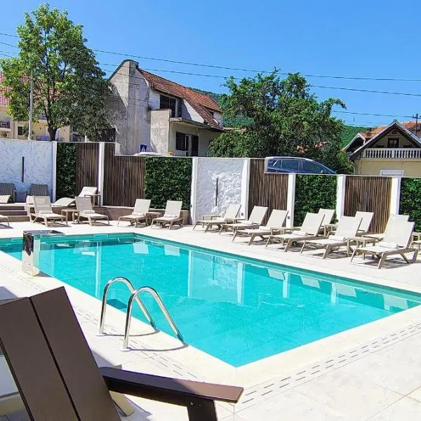 Hotel Sky Panorama: Soko Banja şehrinde bir otel