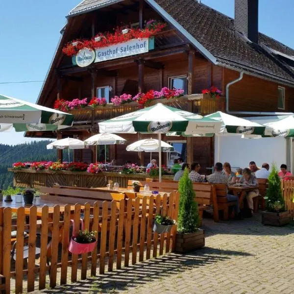 Schwarzwaldgasthaus Salenhof, hótel í Titisee-Neustadt