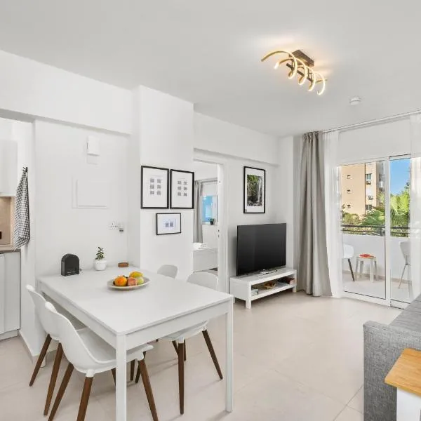 Foivi Suite Boutique Coastal Retreat, hotell Larnakas