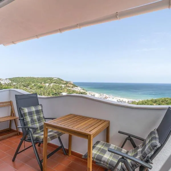 Salema Amazing View Apartment - T2: Salema'da bir otel