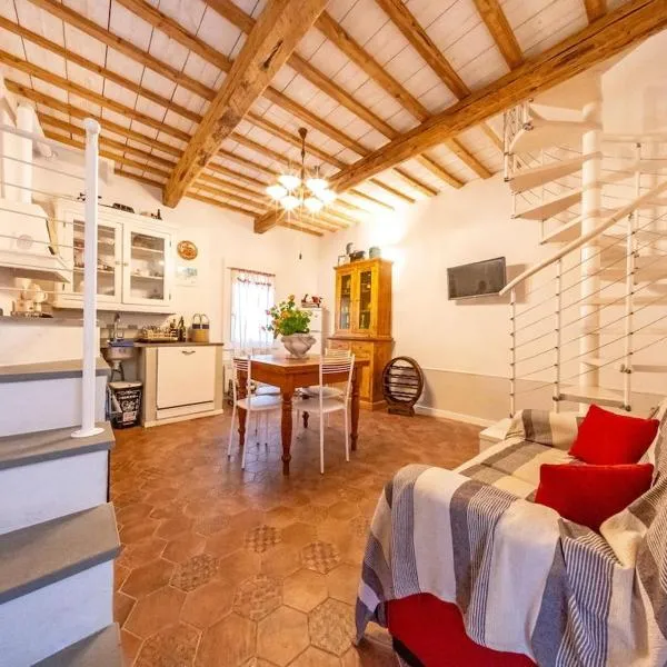 Dozza में, होटल Loft Elegante nel centro di Dozza, città d'Arte
