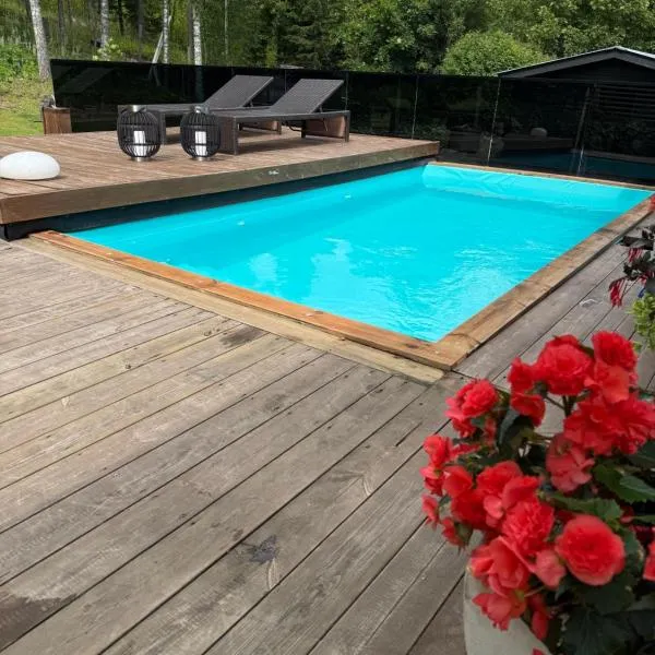Villa Ensola with pool, ξενοδοχείο σε Savonlinna